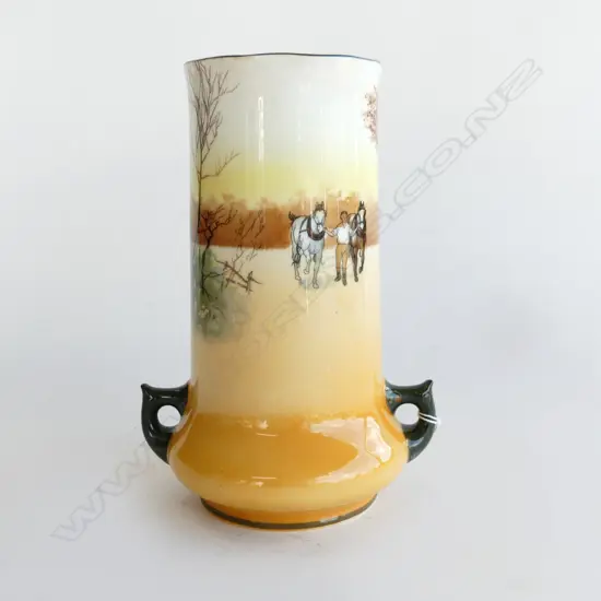 ROYAL DOULTON COACHING DAYS TWO HANDLED CYLINDER VASE. IN GOOD CONDITION H. 215mm