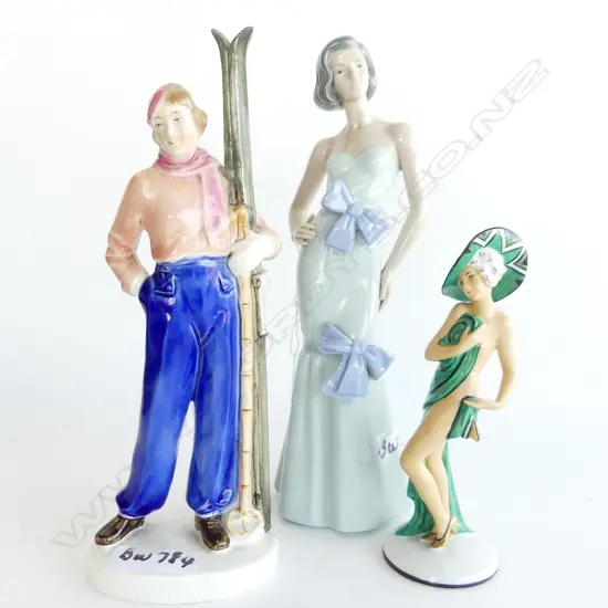 3 FEMALE FIGURINES; NAO H.300mm
