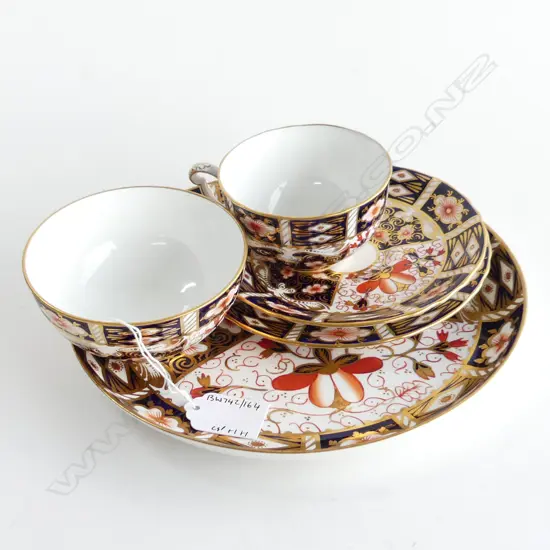 ROYAL CROWN DARBY IMARI PATTERN CUP, SAUCER, PLATE & SMALL BOWL