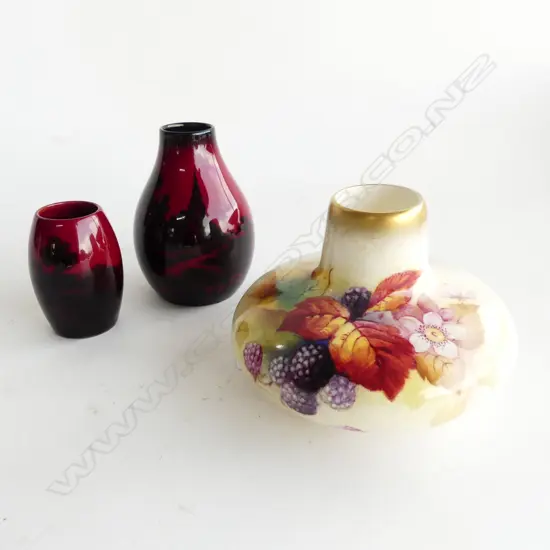 ROYAL WORCESTER KITTY BLAKE SIGNED VASE 100mm dia + 2 SMALL R. DOULTON FLAMBE VASES H.80mm