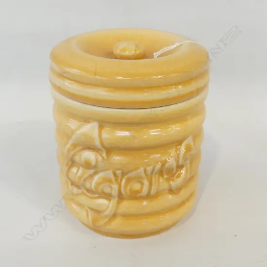 CROWN LYNN 'CIGARS' LIDDED JAR - TIKI LABEL - LID w. HAIRLINES H.140mm...