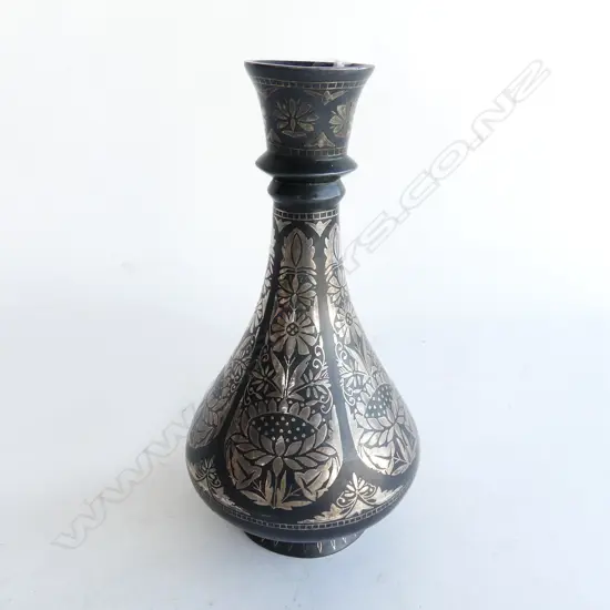 BIDRI WARE INDIAN SILVER OVER PEWTER VASE H. 205MM