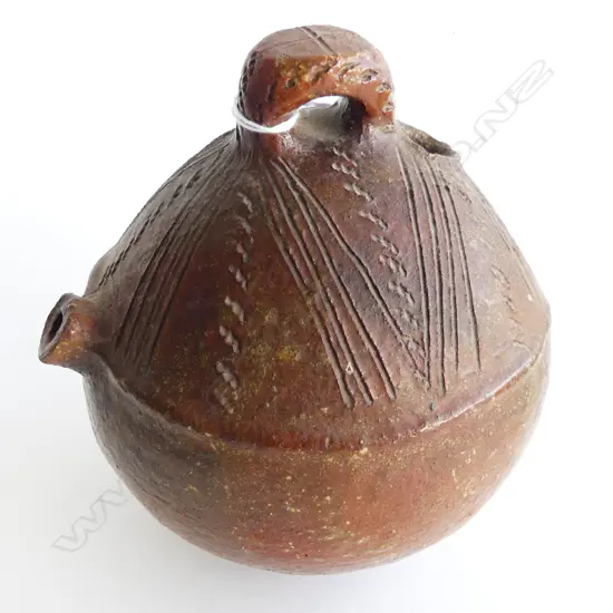 FIJIAN TERRACOTTA WATER VESSEL H.160mm