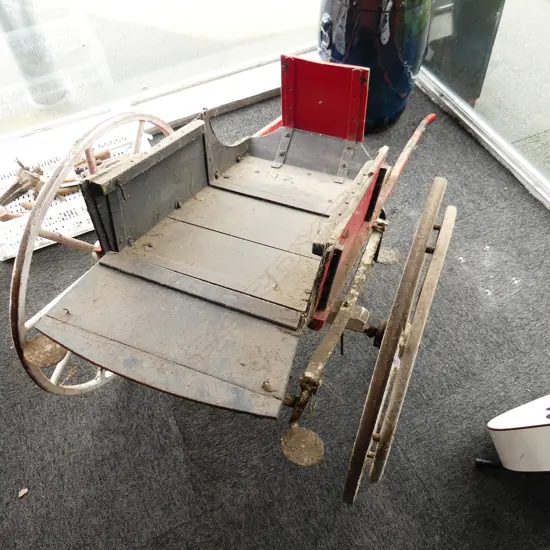 LATE 19TH EARLY 20TH C SMALL DONKEY DRAWN CART L. 1700mm W.800mm