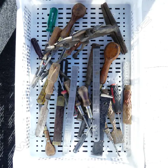 BOX LOT VINTAGE SCREW DRIVERS CLAMP ETC EX. PHIL BROADBENT WORKSHOP