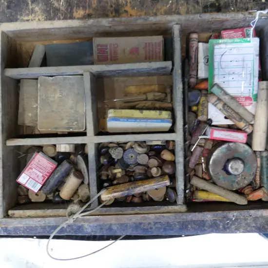 TRAY OF WOOD, PLUGS, TINS OF ODDS & ENDS EX. PHIL BROADBENT WORKSHOP