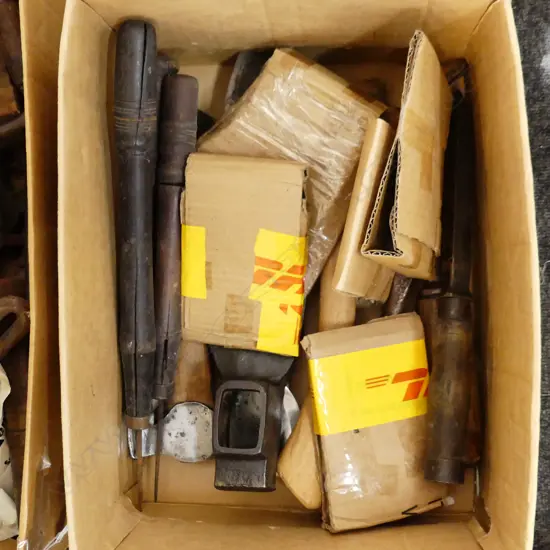 BOX OF AXES ETC. THREE AXES FIVE AXE HEADS A GRUBBER HEAD & SIX POINTED TOOLS.