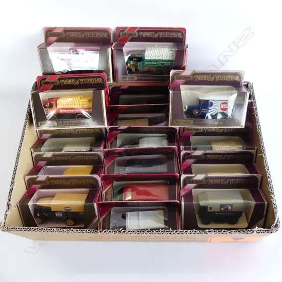 BOX OF 20 MODELS OF YESTERYEAR MATCHBOX CARS