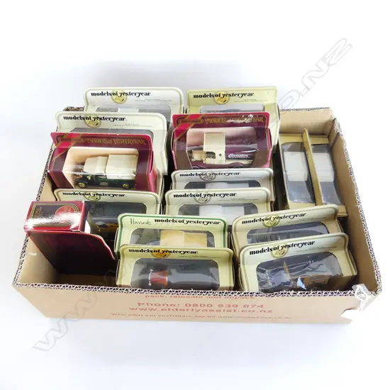 BOX OF 20 MODELS OF YESTERYEAR MATCHBOX CARS