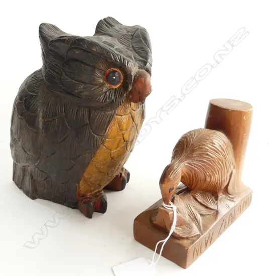 CARVED WOODEN OWL DECOY  (H. 220MM)+ CARVED WOODEN KIWI  (H.120MM)