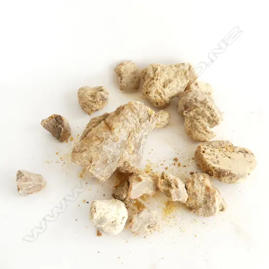 KAURI GUM – QUANTITY OF PIECES IN BAG WEIGHT 1.025KG 