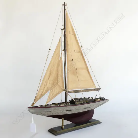 DECORATIVE POND YACHT MODEL H.530mm