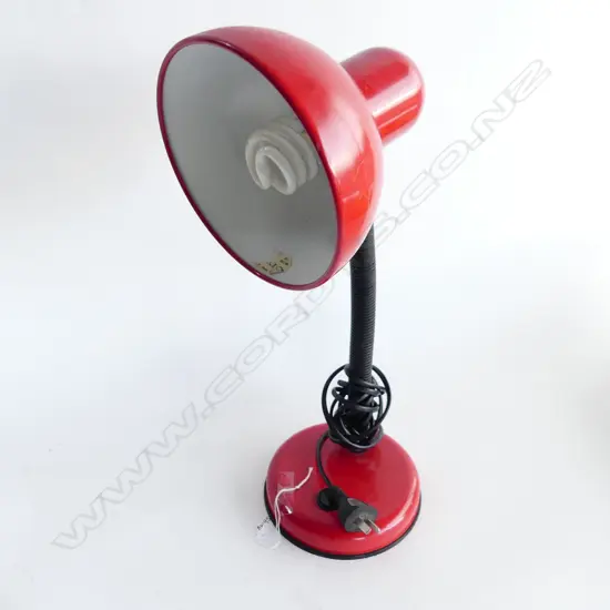 RETRO RED GOOSENECK DESK LAMP 