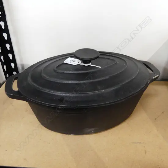 CAST IRON & ENAMEL LIDDED CASSEROLE 345x210mm