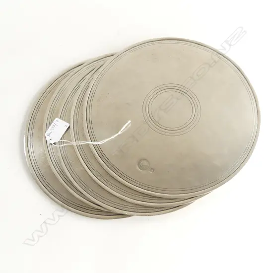 7 95 PEWTER PLACE MATS 245mm dia; COSI TABELLINI ITALIA