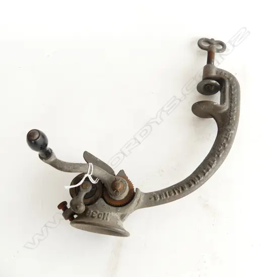 ANTIQUE RAISIN SEEDER BY ENTERPRISE M.F.C. CO USA CAST IRON L. 300MM  