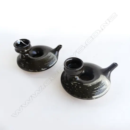 PR JAPANESE SAKE POURERS WITH HAKAME DECORATION, DIA 140MM 