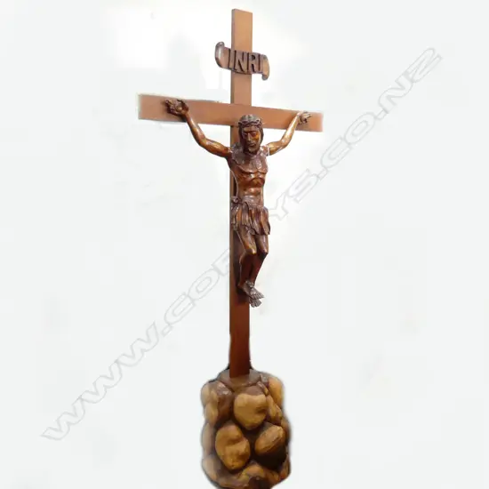 LARGE CARVED HARDWOOD JESUS ON THE CROSS H. 2560MM