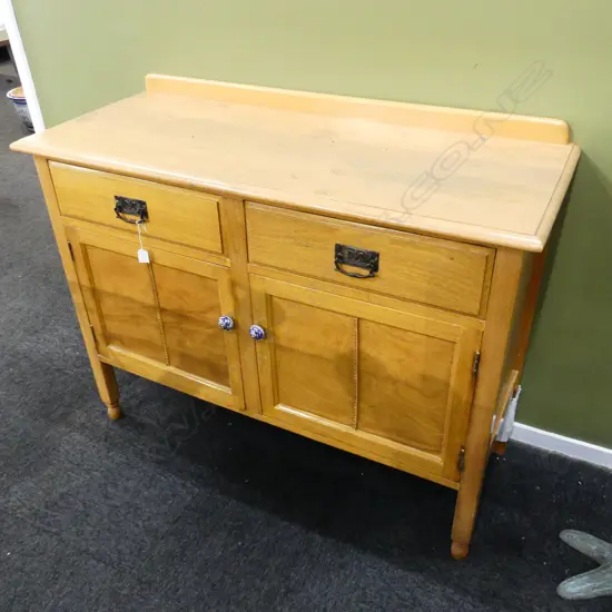 PALE OAK DRESSER - REFINISHED 1220x490x960mm