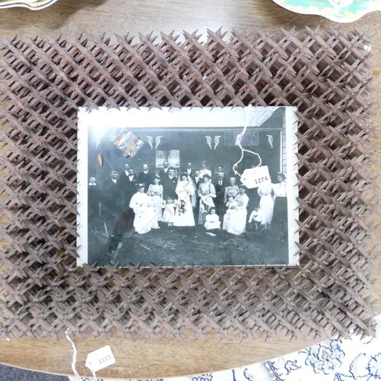 ANTIQUE TRAMP ART FRAME 340x420mm