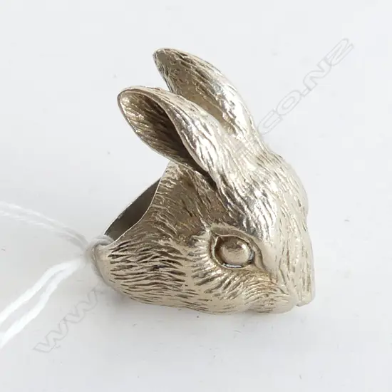 FUNKY RABBIT HEAD RING (COSTUME)