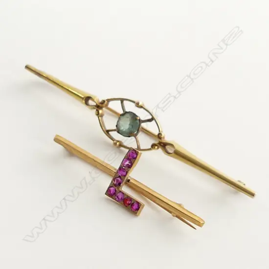 TWO 14CT GOLD GEM SET BROOCHES, 4.9GMS 