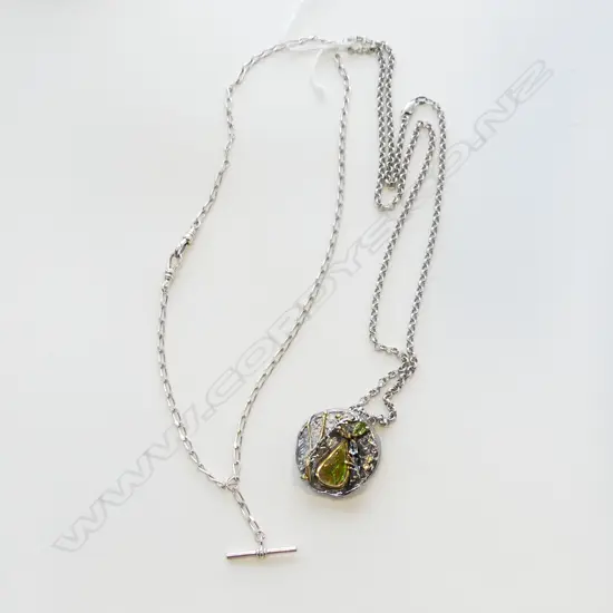 2 925 SILVER NECKLACES; ROUND ABSTRACT & T-BAR FOB 36.6 GRAMS 