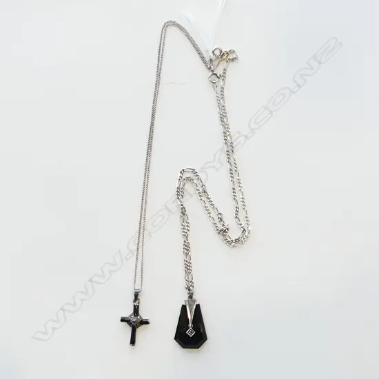 2 925 SILVER DECO PENDANT NECKLACES; CROSS & ONYX 9.4 GRAMS
