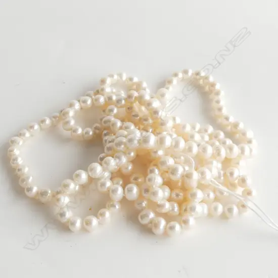 LONG PEARL NECKLACE L.1560mm
