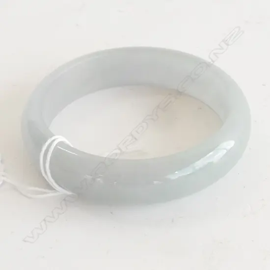 PALE JADE BANGLE 55mm int. dia.