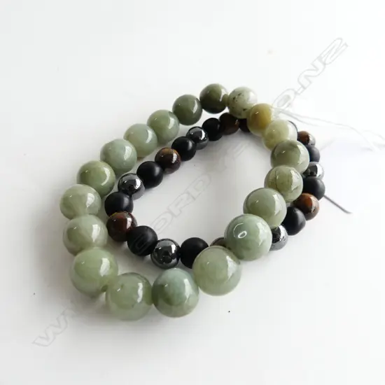 2 BRACELETS, JADE BEAD & TIGERS EYE WITH HEMATITE & BLACK OBSIDIAN