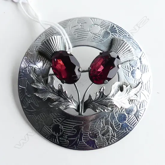 LGE S/PLATE SCOTTISH KILT BROOCH