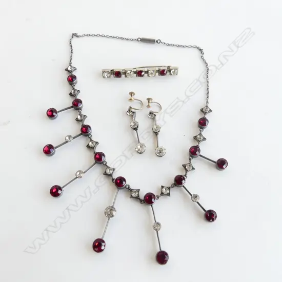 PASTE NECKLACE & BROOCH + EARRINGS