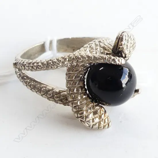 SNAKES WITH BLACK BALL RING (COSTUME)