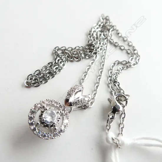 SILVER PLATED DIAMANTE DROP PENDANT NECKLACE 