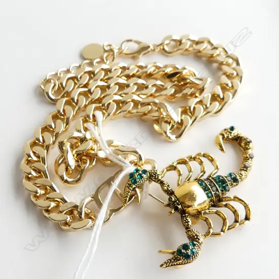 HEAVY GOLD PLATED CD NECK CHAIN + GOLD PLATED & GEM SET SCORPION BROOCH