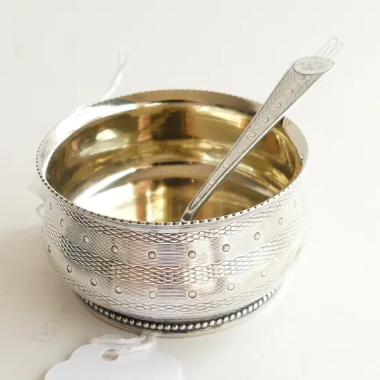 VICT S/SILVER SALT WITH SPOON 43 grms