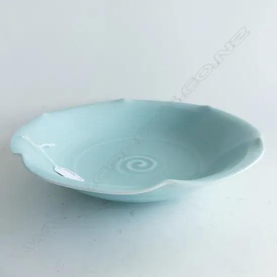 LG ORIENTAL PASTEL GREEN BOWL, DIA 310MM