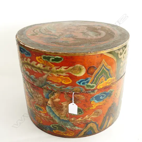 UNUSUAL CIRCULAR CHINESE HATBOX, LAMINATED HARDWOOD WITH DECORATION OF BIRD OF PARADISE?, CLOISONNE-STYLE, DIA.350mm