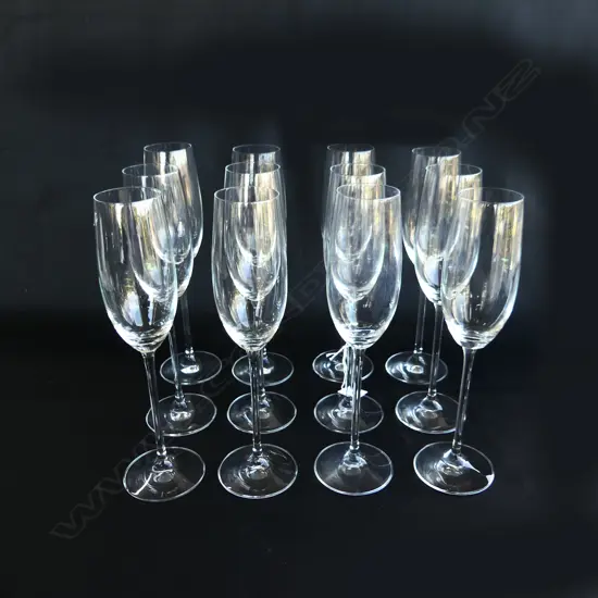 TWELVE CHAMPAGNE FLUTES