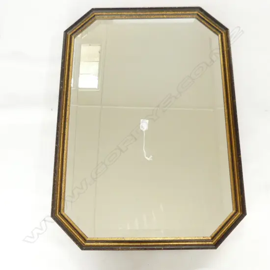 GILT FRAMED BEVELLED MIRROR 820x570mm