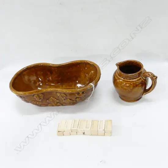LUKE ADAMS POTTERY; 8 KIDDI BRICKS, JUG (H.80mm) & LONG DISH (210 X 120mm)