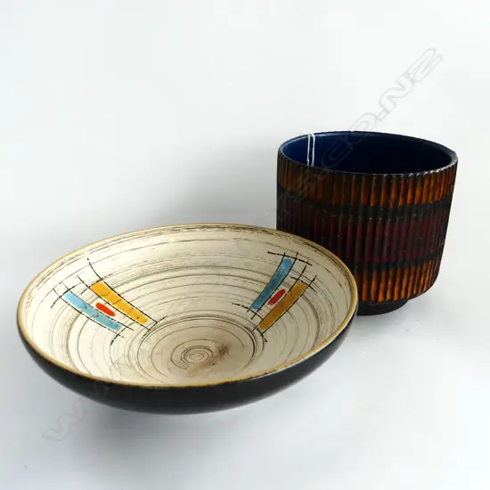 2 PCES VINTAGE GERMAN CERAMICS; PLANTER AF H.160mm & BOWL 260mm dia