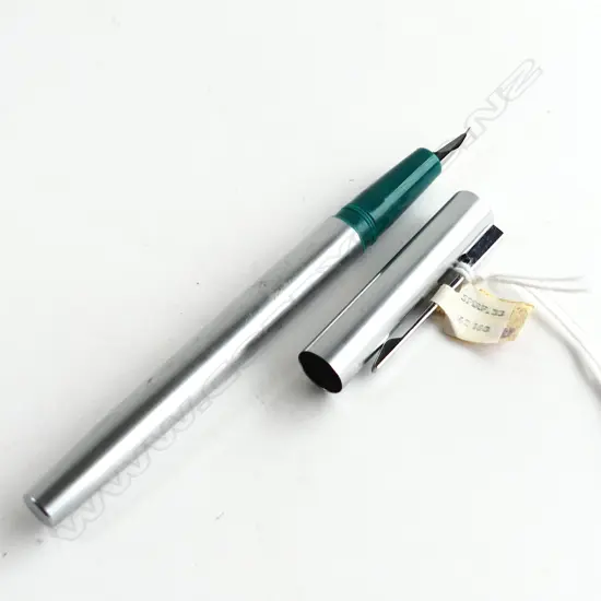 WATERMAN VINTAGE FOUNTAIN PEN WITH GREEN TRIM & LABEL – UNUSED