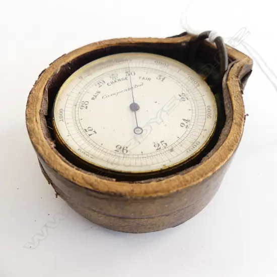 ANTIQUE POCKET BAROMETER (CASE FAULTED)