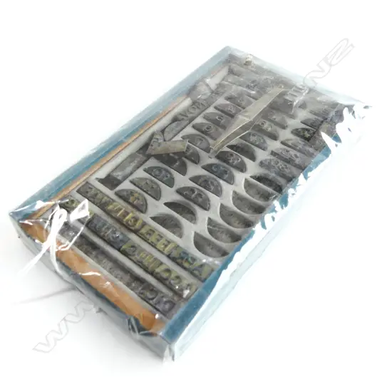 VINTAGE PRIMUS BRAND METAL DATE & NUMBER PUNCHES