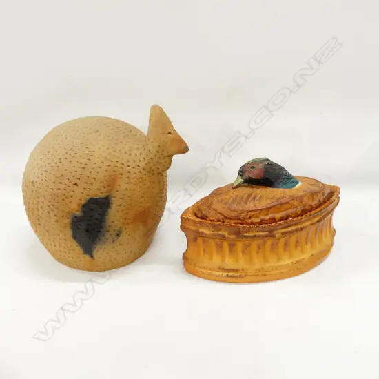 PILLIVUYT FRENCH PORCELAIN TUREEN WITH PHEASANT HEAD ON LID (L. 230MM) & LG FAT POTTERY ANIMAL (H. 220MM) 