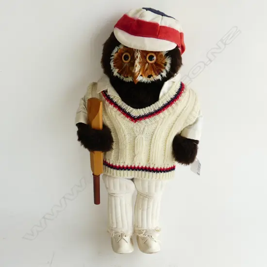 ABERCROMBIE & FITCH OWL CRICKET PLAYER