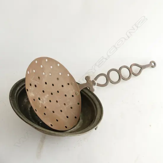 BRASS SKIMMER & ANTIQUE COPPERED TIN STRAINER L. 550MM, DIA 250MM