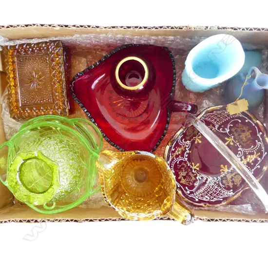 SM BOX ASST COLOURED GLASS, AMBER, GREEN, CRANBERRY ETC.. BOOT, VASES, JUG, LIDDED BOX, ETC..